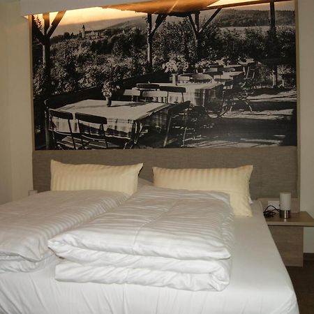 Hotel Restaurant Muckensee Lorch Room photo